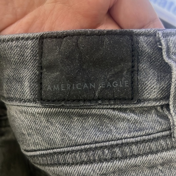 !SOLD! AMERICAN EAGLE Gray Distressed Jeans Black Streetwear Ripped Skinny US 4 - Picture 10 of 13